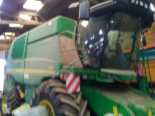 Moissonneuse-batteuse John Deere
