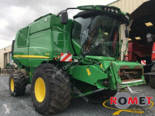 Moissonneuse-batteuse John Deere