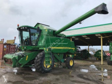 Moissonneuse-batteuse John Deere