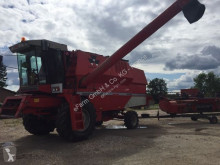 Moissonneuse-batteuse Massey Ferguson