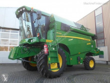 John Deere used Combine harvester
