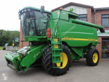 Moissonneuse-batteuse John Deere
