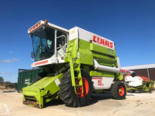 Moissonneuse-batteuse Claas