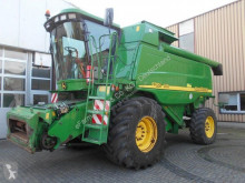 Moissonneuse-batteuse John Deere