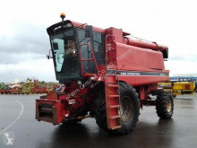 Case IH Arató-cséplő kombájn