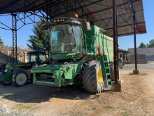 Moissonneuse-batteuse John Deere