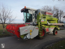 Moissonneuse-batteuse Claas