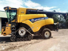 Moissonneuse-batteuse New Holland