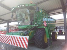 John Deere használt Arató-cséplő kombájn