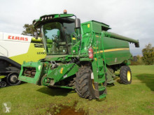 John Deere Combină agricolă second-hand
