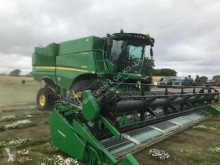 John Deere Ceifeira-debulhadora usado