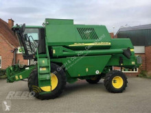 Moissonneuse-batteuse John Deere