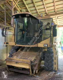 New Holland TX 67 Kombajn zbożowy używana