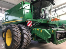 John Deere S690 used Combine harvester