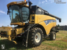 Moissonneuse-batteuse New Holland