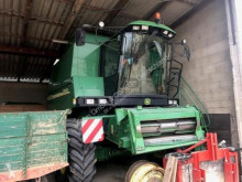 John Deere Moissonneuse-batteuse occasion