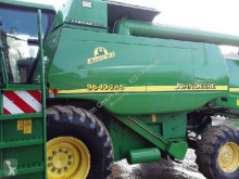 Moissonneuse-batteuse John Deere