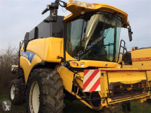 Moissonneuse-batteuse New Holland