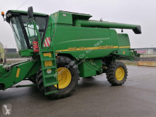 Žatva John Deere Kombajn ojazdený