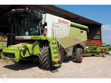 Moissonneuse-batteuse Claas