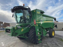 Moissonneuse-batteuse John Deere