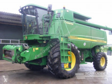 John Deere Mähdrescher