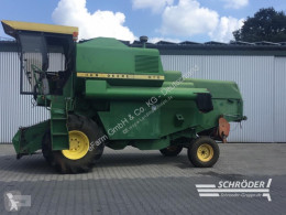 John Deere Skördemaskin-tröskmaskin begagnad
