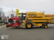 New Holland Combine harvester TX 65