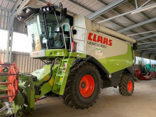 Moissonneuse-batteuse Claas Lexion 530