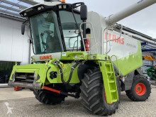 Moissonneuse-batteuse Claas Lexion 530