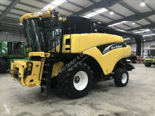 Moissonneuse-batteuse New Holland