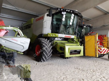 Moissonneuse-batteuse Claas Lexion 740