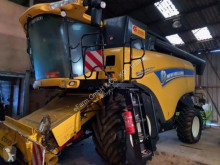 Moissonneuse-batteuse New Holland