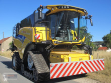 Moissonneuse-batteuse New Holland CR 8.80 Allrad & Raupe gefedert - kein Maiseinsatz