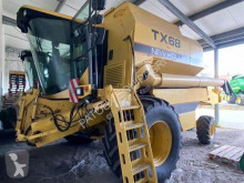 Moissonneuse-batteuse New Holland TX68