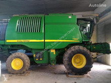 Moissonneuse-batteuse John Deere T660