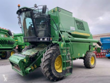 Moissonneuse-batteuse John Deere