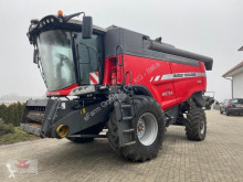 Moissonneuse-batteuse Massey Ferguson