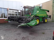 Moissonneuse-batteuse John Deere