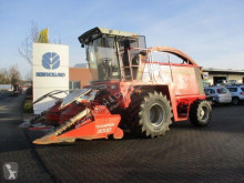 Massey Ferguson Önjáró betakarító gép