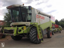 Claas Skördemaskin-tröskmaskin begagnad