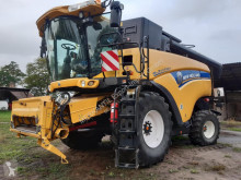 New Holland 6-straw walkers Combine harvester CX 8070