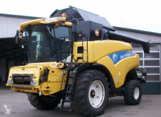 New Holland 6-straw walkers Combine harvester CR 980