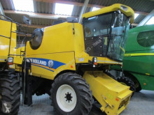 Mietitrebbiatrice New Holland