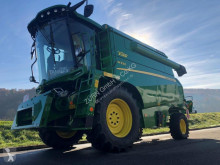 John Deere Mähdrescher mit 3 Schüttlern W330
