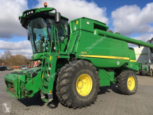 Moissonneuse-batteuse John Deere