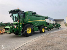 Moissonneuse-batteuse John Deere