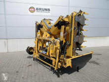 Ensilaje New Holland MAISVORSATZ 750S FI Picos para ensiladora usado