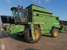 Moissonneuse-batteuse John Deere