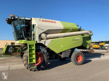 Moissonneuse-batteuse Claas Tucano 320